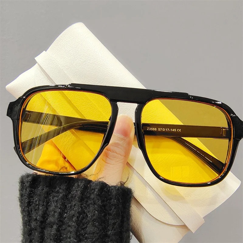 Street Fashion Glasses - New Oversized Frame Sunglasses Classic Women's