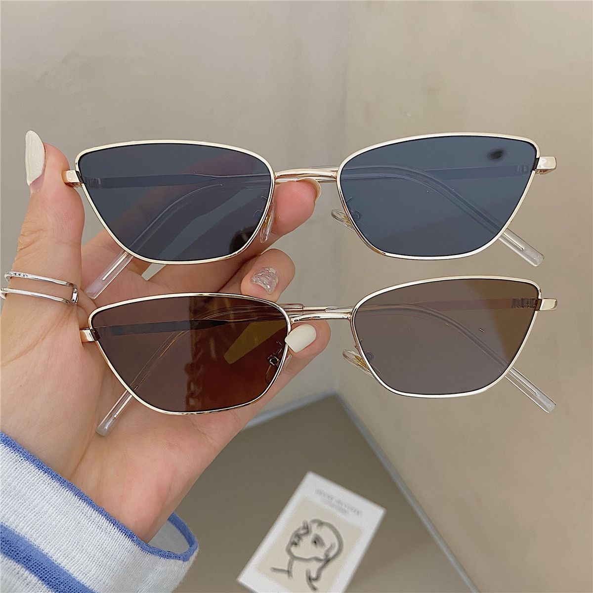 Street Fashion Glasses - Fashionable Rhombus-Shaped Metal Sunglasses for Women,