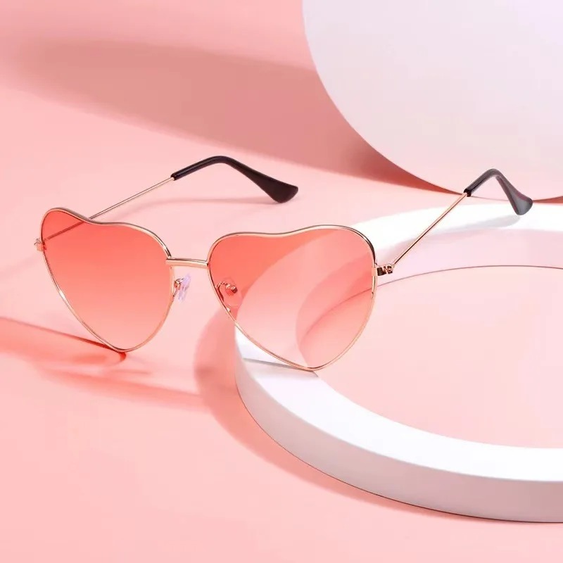Street Fashion Glasses - Fashion Heart Shaped Metal Sunglasses Vintage