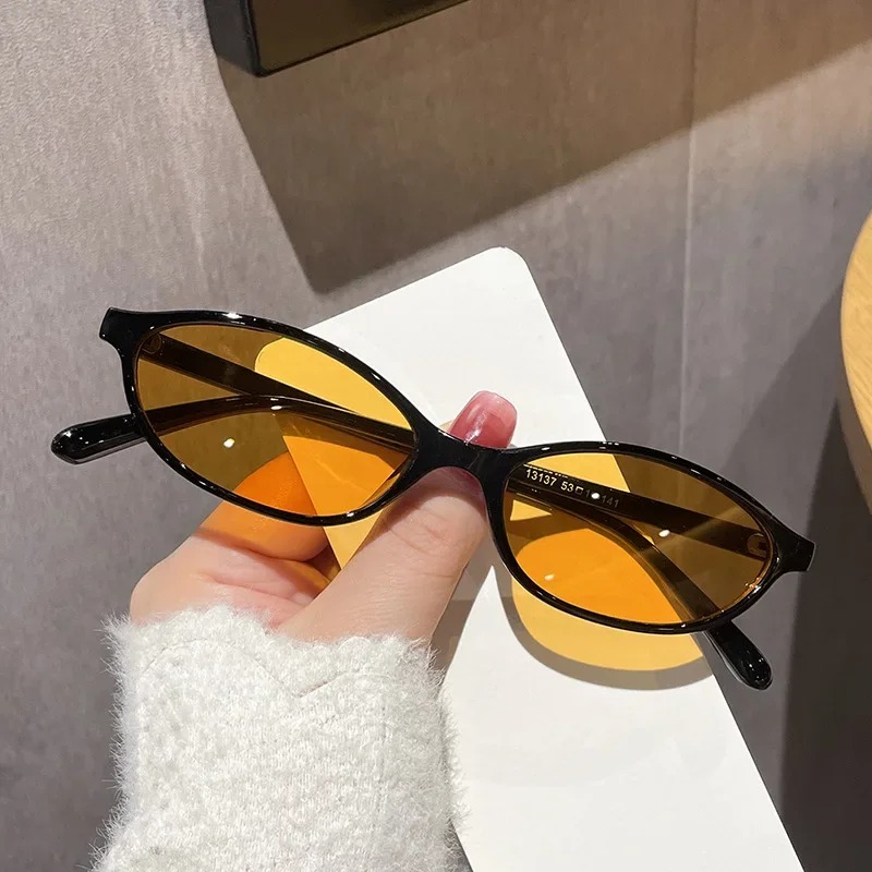 New Retro Sexy Cat Eye Sunglas - Street Fashion Glasses 评论和价格