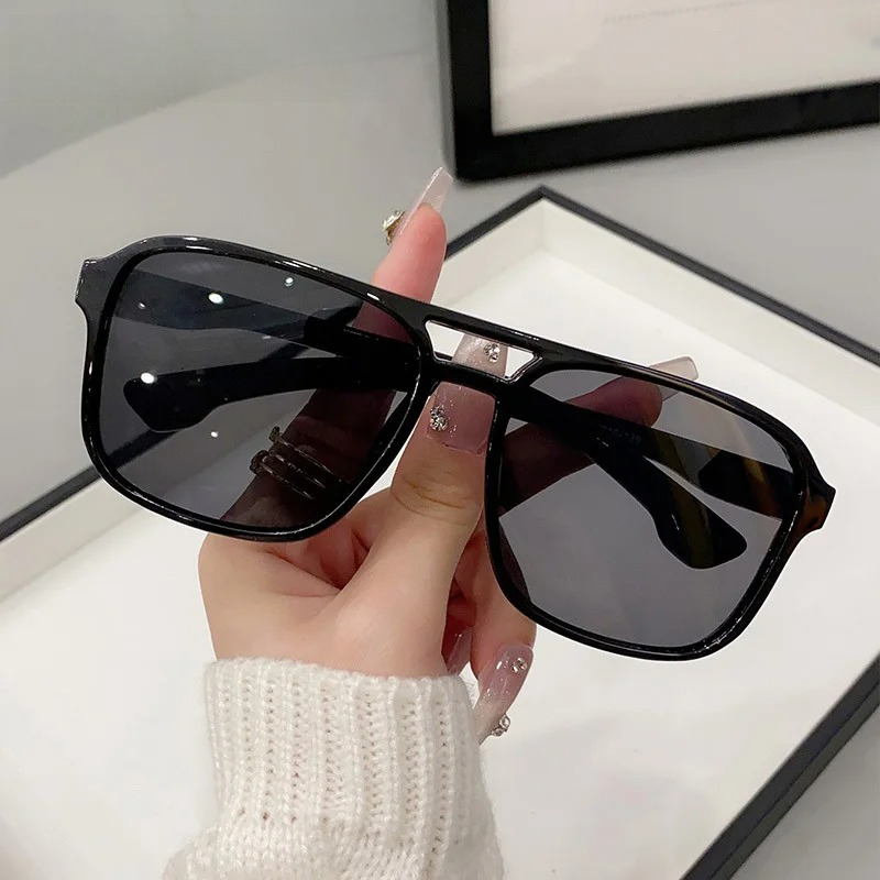 Square Double Bridges Sunglass - Street Fashion Glasses 评论和价格