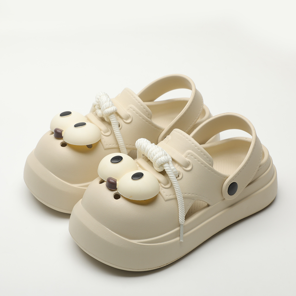 Cute DIY Big Eyes Fashion Clog - Street Fashion Walking 评论和价格