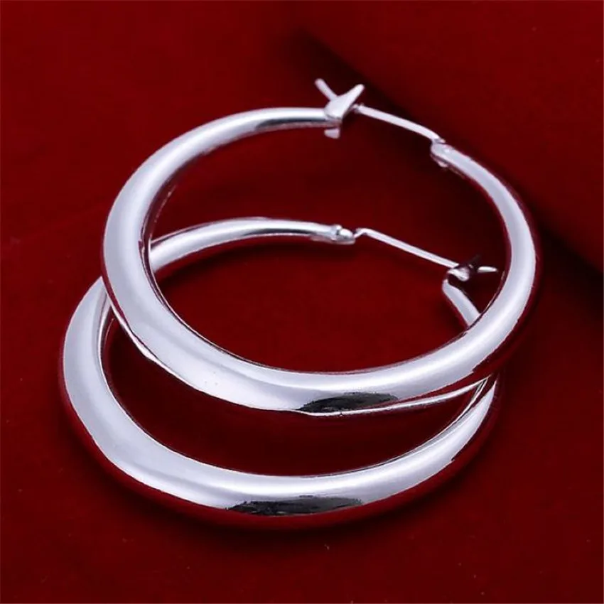 Hot Luxury 925 Sterling Silver - Street Fashion Earrings 评论和价格