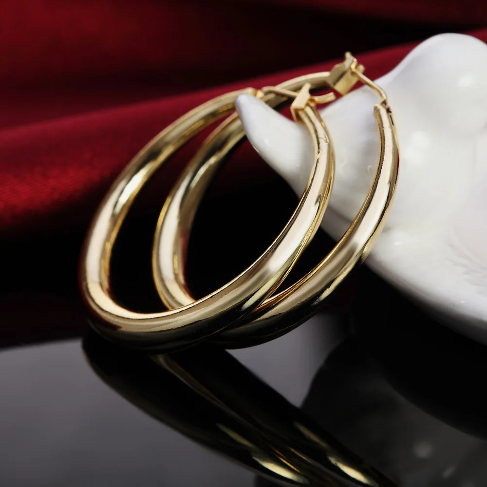 Hot Luxury 925 Sterling Silver - Street Fashion Earrings 评论和价格