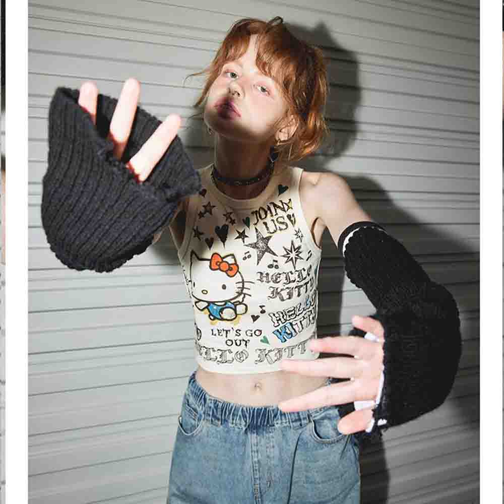 Sanrio Hello Kitties Women's C - Street Fashion China Girl 评论和价格